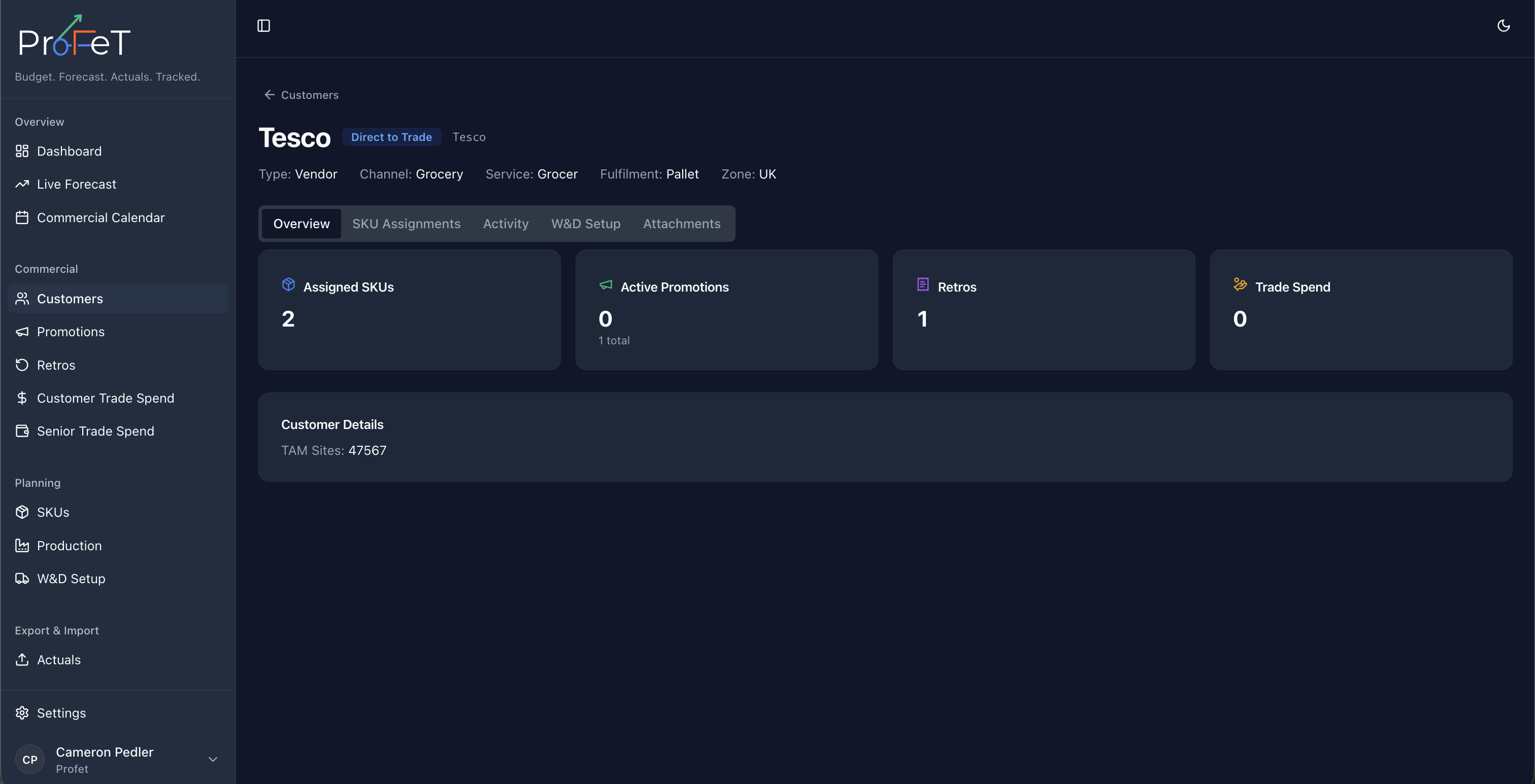 Customer detail page with commercial and fulfilment configuration